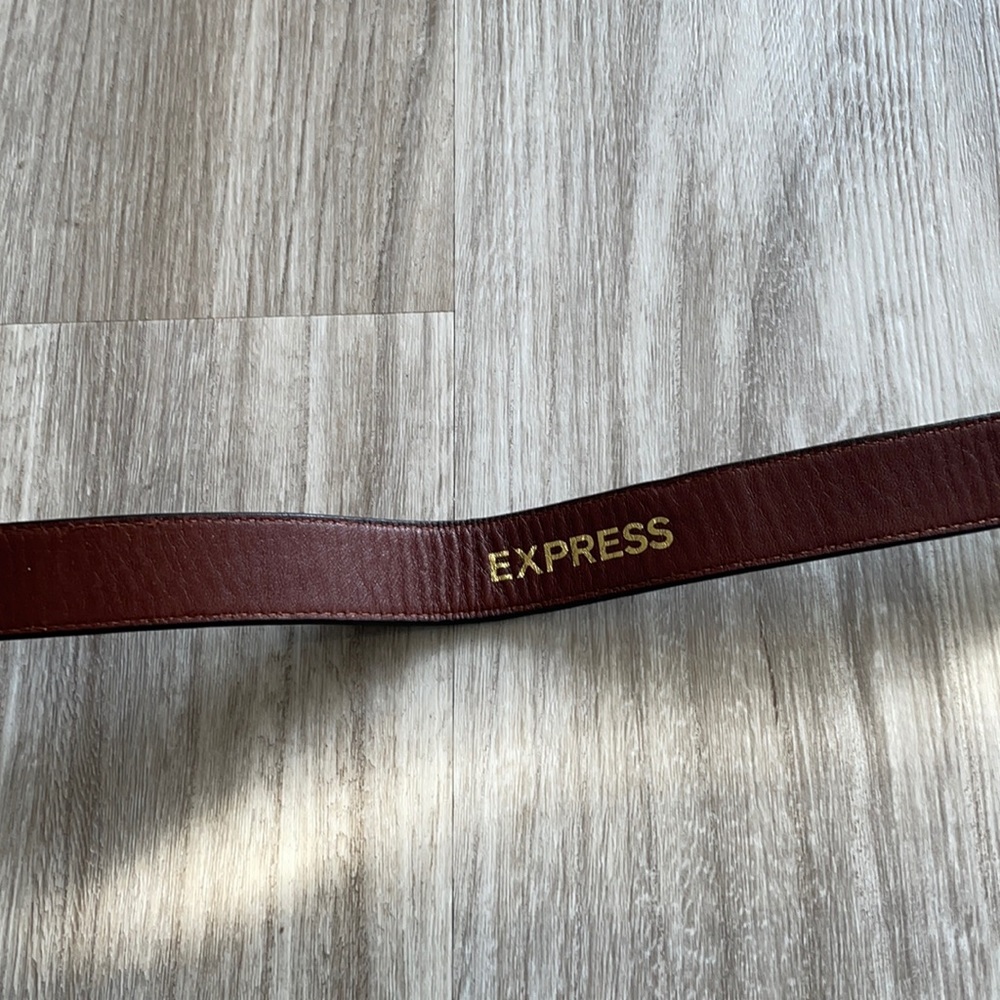 Express chain belt genuine leather size small